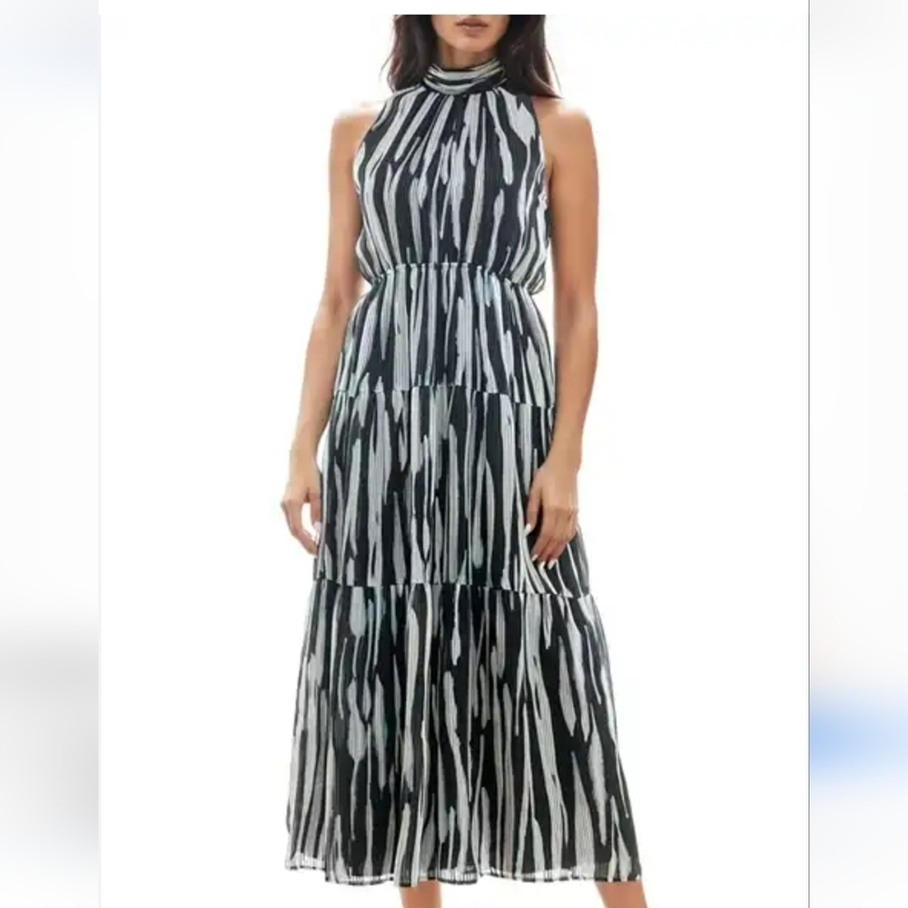 SOCIALITE NWT MAXI‎ DRESS SZ MEDIUM COLORFUL CHIFFON